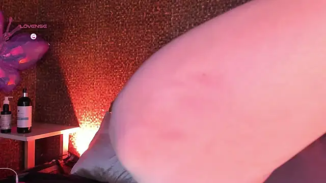 Apartment28 online show from July 29, 3:06 am
