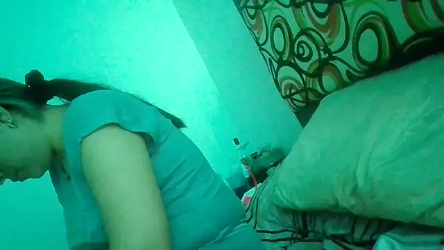 adriluna online show from September 17, 5:55 pm