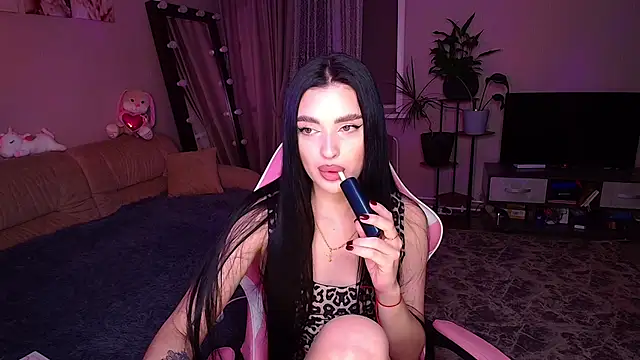 Snapshot of __Malika__ chatting on October 18, 2:31 pm   Malika   online show from October 18, 2:31 pm