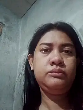 Honeybun25 online show from April 17, 2:30 pm