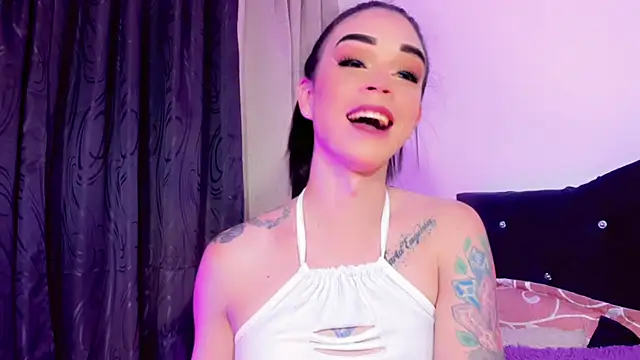 Snapshot of lesly_xx chatting on September 11, 11:27 pm lesly xx online show from September 11, 11:27 pm