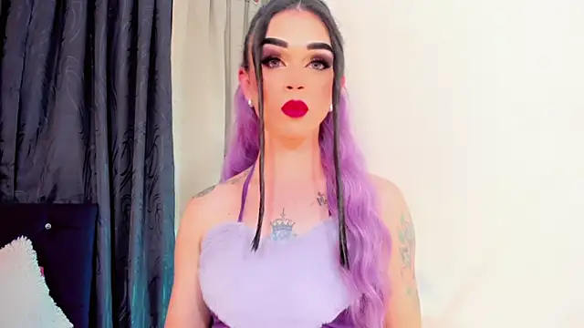 Snapshot of lesly_xx chatting on October 16, 3:31 am lesly xx online show from October 16, 3:31 am