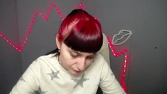 NinaFlawlees online show from March 26, 6:48 am