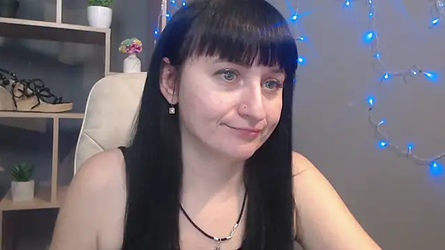 NinaFlawlees online show from November 25, 12:51 pm