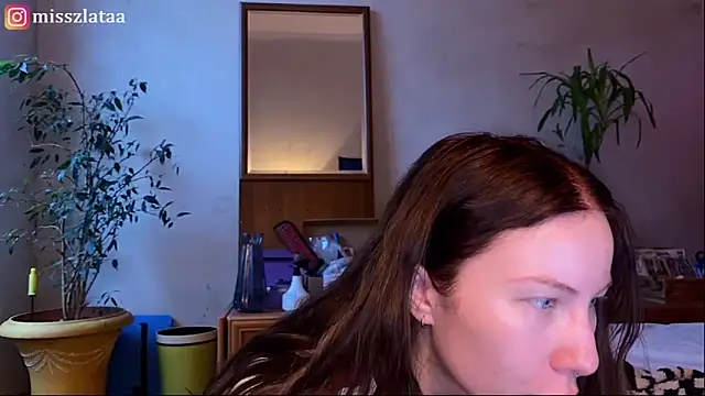 elfess online show from November 6, 10:43 am