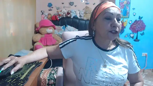 milfeddy  online show from April 30, 9:19 pm