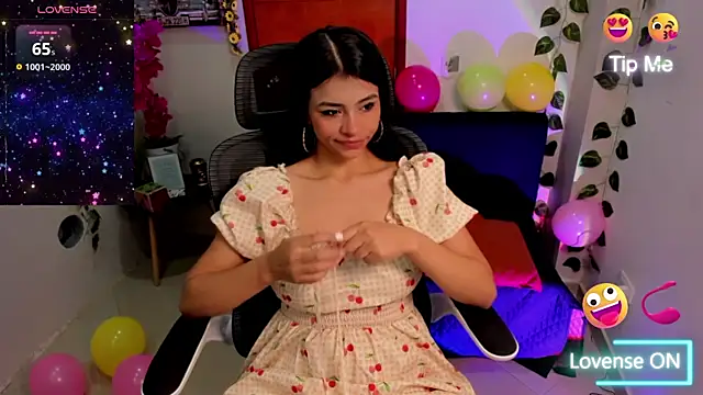 Snapshot of Julia-roberths chatting on September 23, 1:53 pm Julia-roberths online show from September 23, 1:53 pm