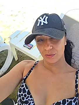 LeticiaWoods online show from June 29, 11:21 am
