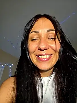 LeticiaWoods online show from June 16, 2:29 pm