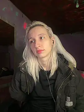 bunnydark00 online show from September 8, 9:58 pm