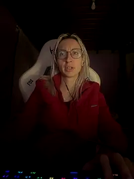 bunnydark00 online show from September 25, 12:21 am