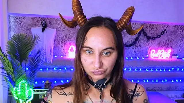 Snapshot of Cool_Freak_ chatting on September 19, 10:25 am Cool Freak online show from September 19, 10:25 am