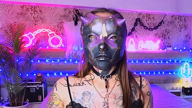 Cool Freak  online show from October 27, 10:44 am