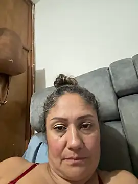 Snapshot of gabiTetas chatting on October 8, 9:41 pm gabiTetas online show from October 8, 9:41 pm