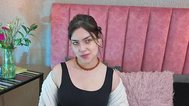 Alexa Thaylor  online show from February 23, 3:22 pm