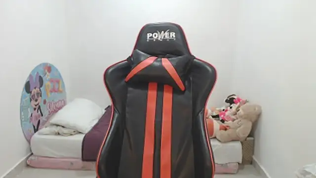 Valentina lara01 online show from December 17, 6:28 am