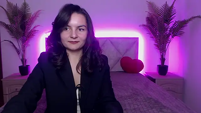 JasmineAsha online show from September 17, 7:50 am