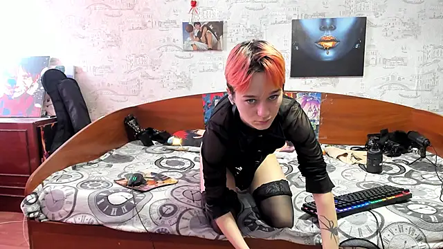 KagamiTayga online show from April 6, 4:46 am