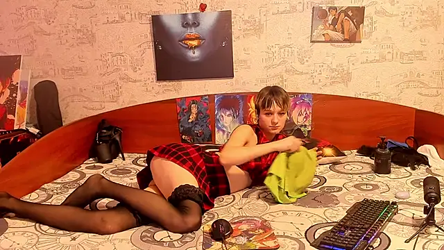 KagamiTayga online show from October 13, 9:34 am