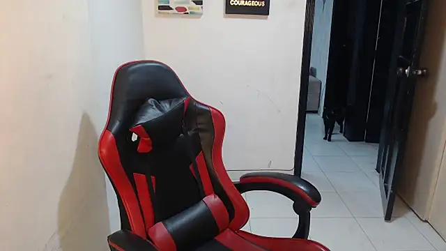 Liamiler01  online show from February 18, 10:47 am