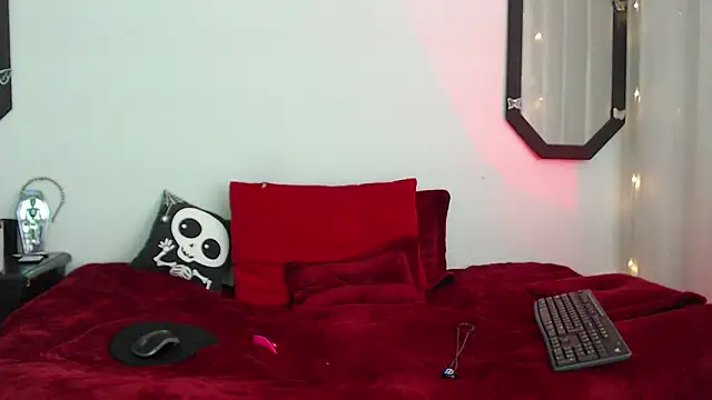 Amy Aloqua online show from February 9, 4:42 pm