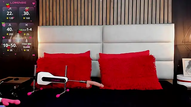 NiicolleMiller online show from September 10, 7:25 pm