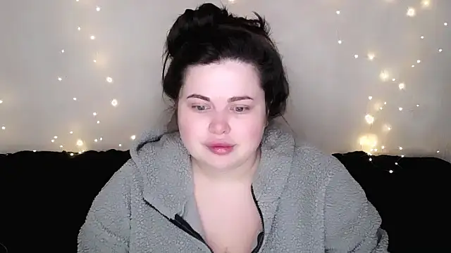 Emily Mo online show from March 17, 6:50 am