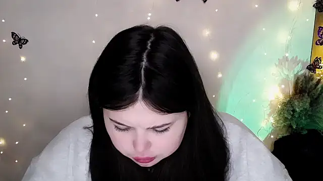 Emily Mo online show from February 8, 7:01 am