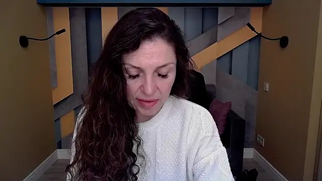 EllaLong online show from November 22, 12:30 pm