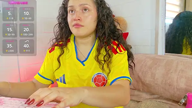 megan doll2 online show from June 17, 9:38 pm