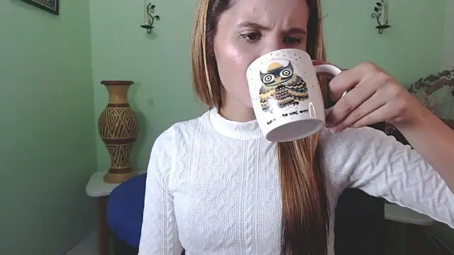 Snapshot of Sofia_Franco_ chatting on September 25, 7:23 pm Sofia Franco online show from September 25, 7:23 pm