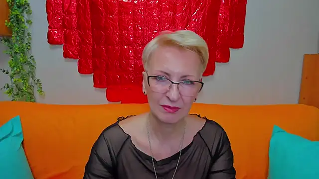 iamyourdream89 online show from March 4, 4:24 pm