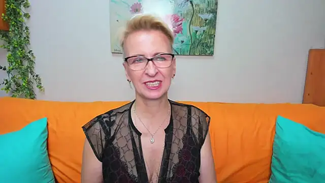 iamyourdream89 online show from December 2, 2:41 pm