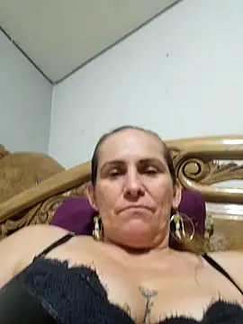 Snapshot of SeductionSilera chatting on September 28, 2:51 am SeductionSilera online show from September 28, 2:51 am