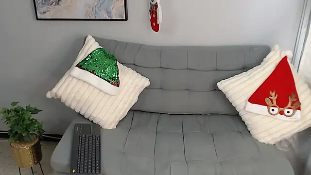 Amber Etan online show from December 1, 5:15 pm