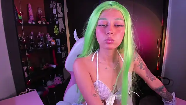 amber yull online show from March 7, 2:18 am