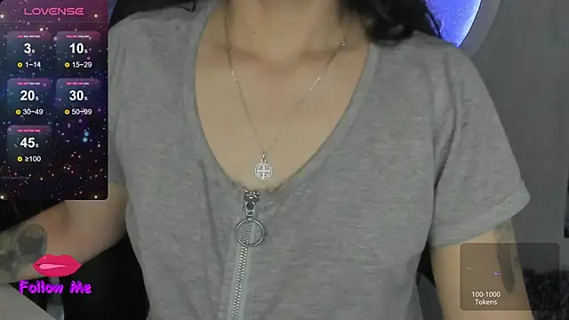 natasha logan  online show from January 12, 4:18 am