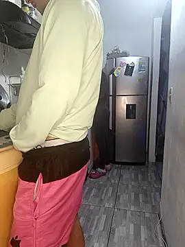 kingofqueenxxx online show from January 7, 2:37 am