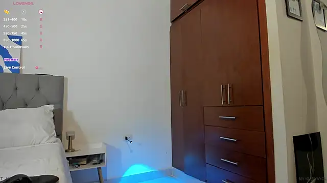 CHAYBLACK online show from November 19, 8:42 pm