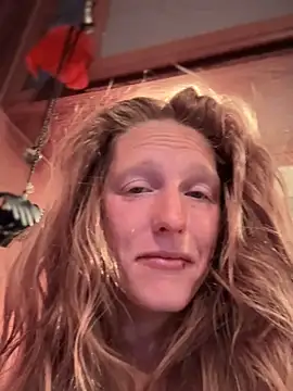 GoldenFlameGoddess online show from September 14, 2:04 pm