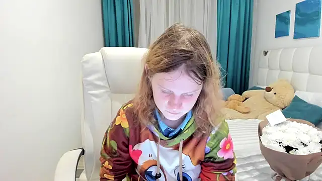 Kathlyn  Heath online show from November 28, 7:06 pm