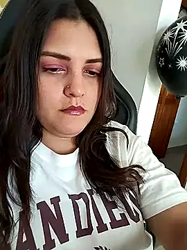 Mia Hampton online show from January 16, 8:49 pm