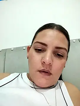 Mia Hampton online show from January 12, 11:43 pm