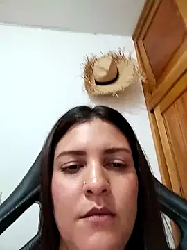 Snapshot of Mia_Hampton chatting on September 17, 8:29 pm Mia Hampton online show from September 17, 8:29 pm