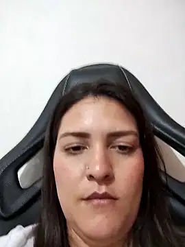 Snapshot of Mia_Hampton chatting on October 31, 1:40 am Mia Hampton online show from October 31, 1:40 am