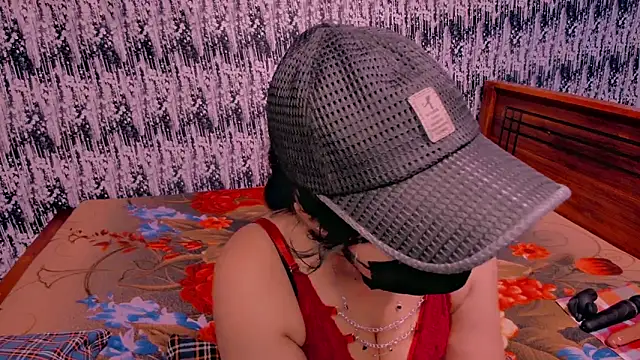 Kiara-Tanvi online show from April 2, 1:19 pm