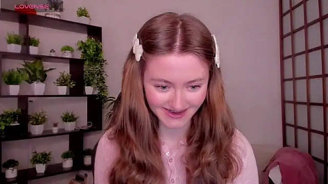 KateCuddle online show from April 6, 2:55 am