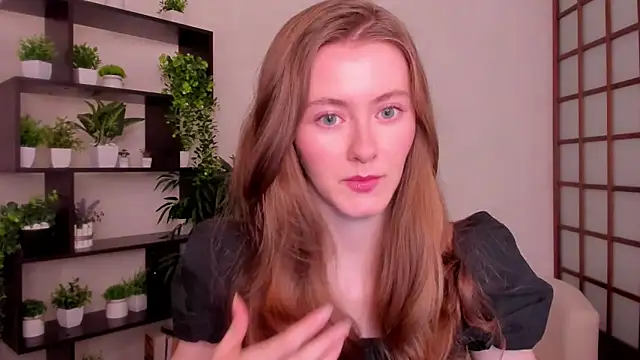 Snapshot of KateCuddle chatting on September 9, 2:22 am KateCuddle online show from September 9, 2:22 am