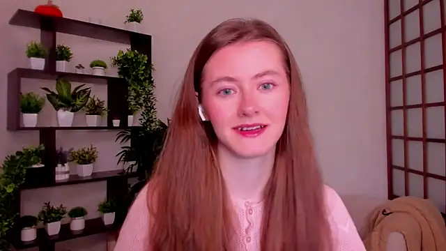 Snapshot of KateCuddle chatting on September 30, 2:28 am KateCuddle online show from September 30, 2:28 am