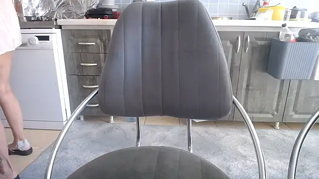 AmazingBitch online show from July 9, 7:11 am